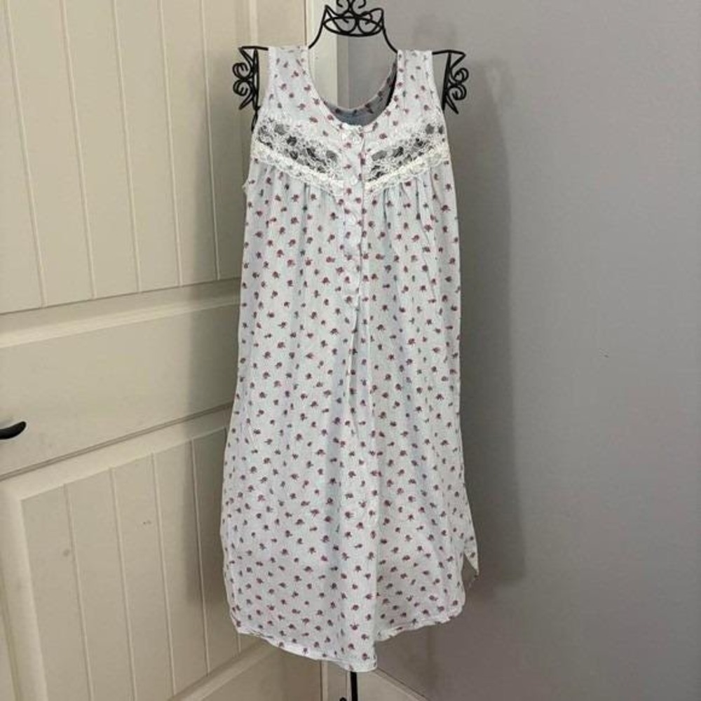 Vintage Ashley Taylor Floral Nightgown Size M 100% Cotton, Feminine, Warm